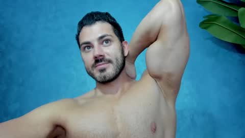 muscularmaster onlyfans online show from 11/22/25, 10:09