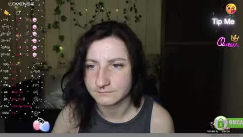 Snapshot of muse_kitty_jenia chatting on 06/21/26, 05:26 Jenya online show from 06/21/26, 05:26