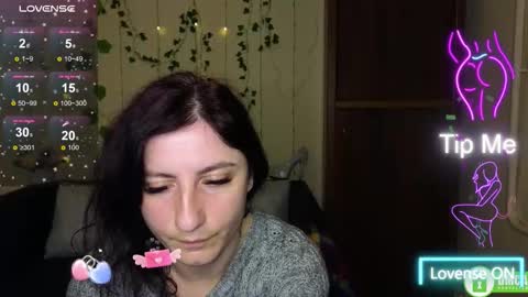 Jeneva online show from 10/30/25, 07:14