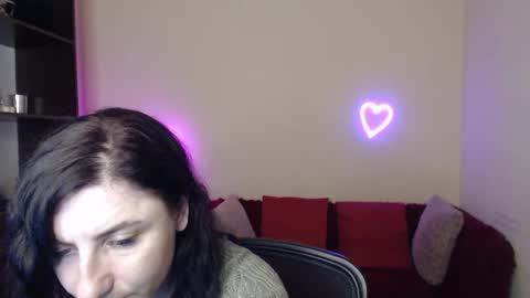 Jeneva online show from 11/27/25, 07:05