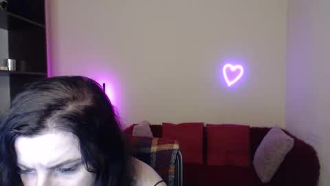 Jeneva online show from 11/28/25, 07:05