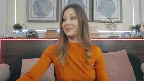 Luna  online show from 02/04/26, 09:31