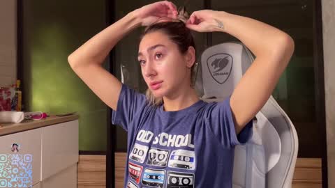 Aleksa online show from 02/06/25, 01:38