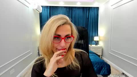 Diana online show from 02/09/25, 11:47