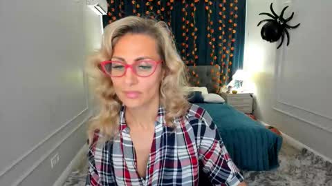 Diana online show from 11/07/25, 11:32