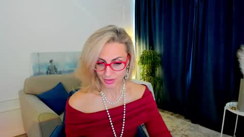 Diana online show from 05/11/26, 02:45