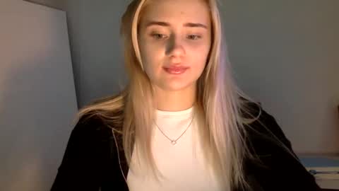 musescorner online show from 12/20/25, 03:41