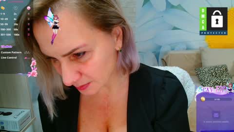 Lana online show from 01/16/25, 08:11