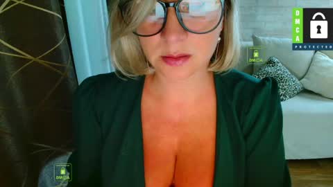 Lana online show from 05/30/26, 10:01