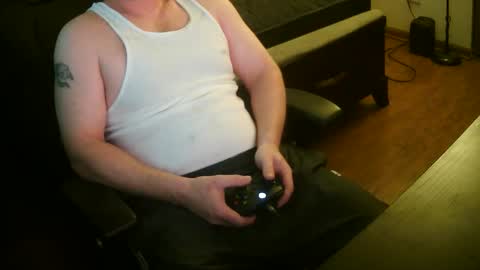 Snapshot of mustenjoyhead79 chatting on 10/28/25, 08:00 mustenjoyhead79 online show from 10/28/25, 08:00