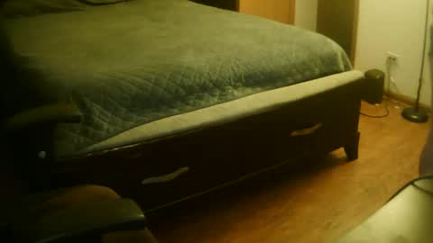 Snapshot of mustenjoyhead79 chatting on 11/24/25, 11:04 mustenjoyhead79 online show from 11/24/25, 11:04