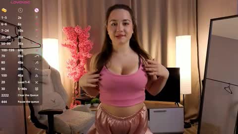 Nika online show from 10/15/25, 09:26