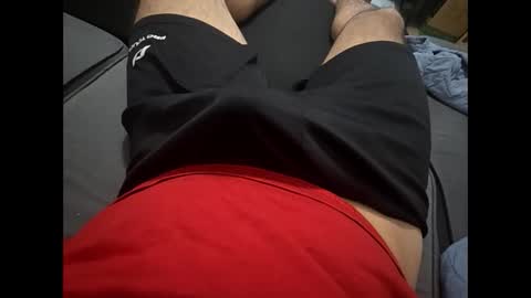 Snapshot of muybien68 chatting on 04/15/26, 01:23 Muybien online show from 04/15/26, 01:23