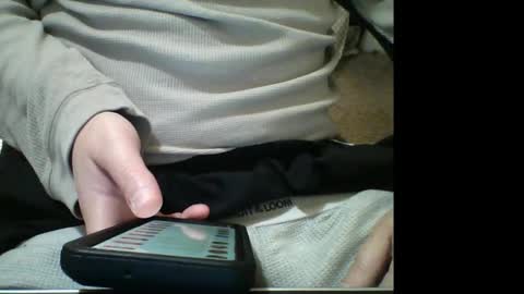 Snapshot of muzicdaddy4200 chatting on 12/04/25, 04:22 SubDaddy420 online show from 12/04/25, 04:22