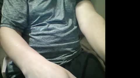 Snapshot of muzicdaddy4200 chatting on 04/05/26, 02:20 SubDaddy420 online show from 04/05/26, 02:20