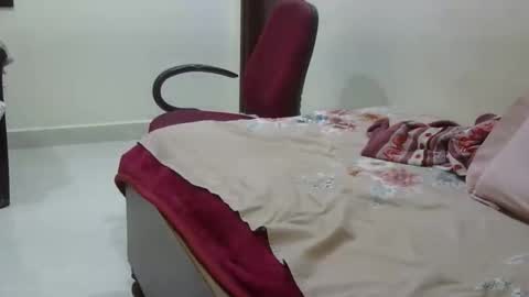 john online show from 10/07/25, 06:16