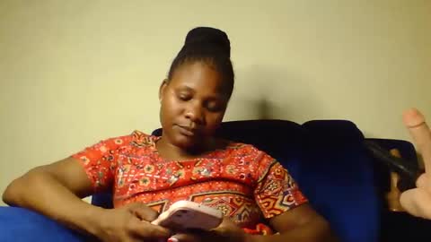 mwekas568403 online show from 02/20/25, 07:41