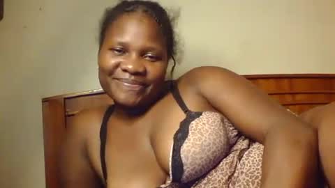 mwekas568403 online show from 10/15/25, 06:30