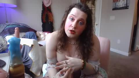 Snapshot of mxsissycharlotte chatting on 01/24/25, 07:18 Mx Charlotte online show from 01/24/25, 07:18