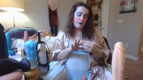 Snapshot of mxsissycharlotte chatting on 02/10/25, 05:52 Mx Charlotte online show from 02/10/25, 05:52