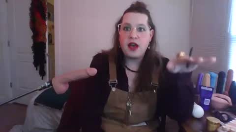 Snapshot of mxsissycharlotte chatting on 11/14/25, 04:38 Mx Charlotte online show from 11/14/25, 04:38