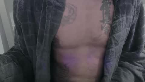 Snapshot of my432687 chatting on 12/25/24, 01:53 my432687 online show from 12/25/24, 01:53