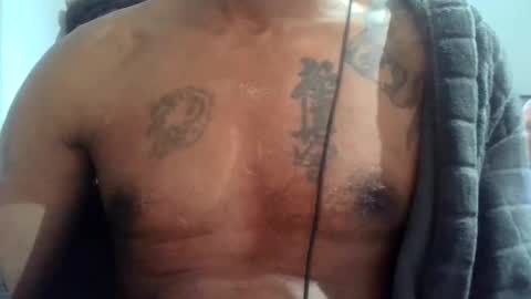 Snapshot of my432687 chatting on 12/17/25, 11:22 my432687 online show from 12/17/25, 11:22