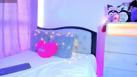 Snapshot of my_aleja_ chatting on 02/12/26, 01:17 my_aleja_ online show from 02/12/26, 01:17