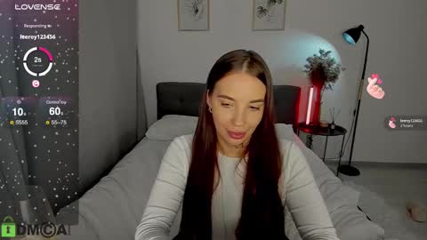 katie online show from 12/07/24, 01:58