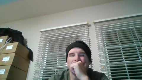 Snapshot of my_little_vienna_sausage chatting on 11/04/25, 02:43 vienna online show from 11/04/25, 02:43