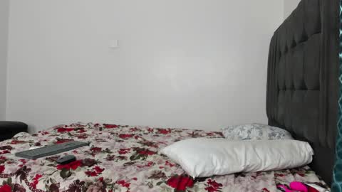 Snapshot of myah_love chatting on 04/07/26, 08:37 myah_love online show from 04/07/26, 08:37