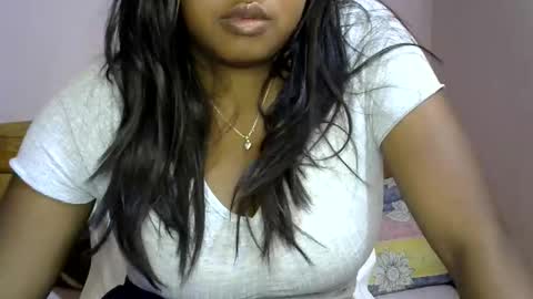 Snapshot of myahmaya chatting on 03/25/26, 07:36 myahmaya online show from 03/25/26, 07:36