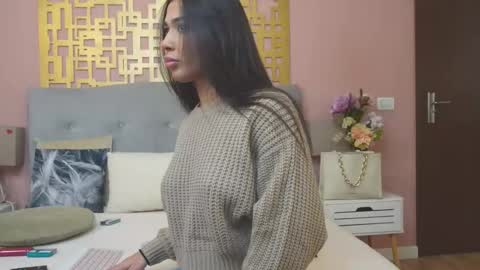 Snapshot of myamuse chatting on 11/25/25, 08:03 MyaMuse online show from 11/25/25, 08:03