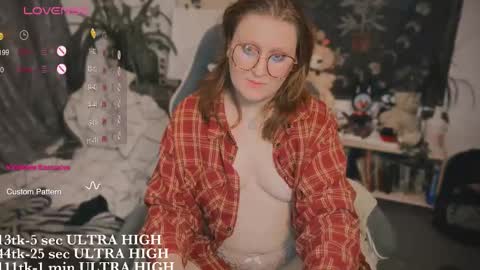 Kate online show from 09/23/25, 12:24