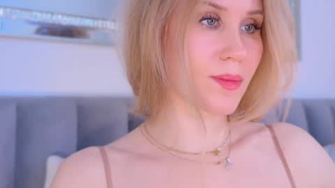 Snapshot of myassistant chatting on 02/10/25, 04:47 Mya-be Yours P online show from 02/10/25, 04:47