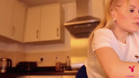 Mya-be Yours P online show from 12/04/25, 08:39