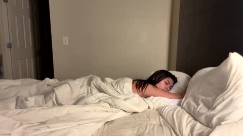 mycreamydreams online show from 01/24/25, 09:49