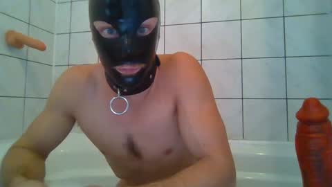 Snapshot of mydarkshadow chatting on 09/16/25, 08:21 Shadow online show from 09/16/25, 08:21