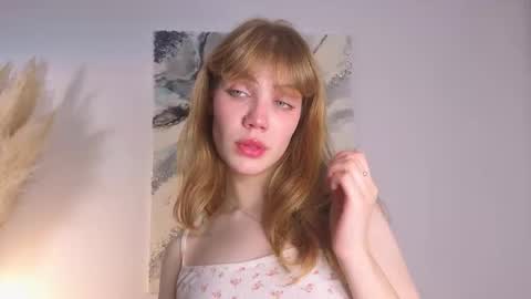 Snapshot of myismira chatting on 10/20/25, 04:02 Mira online show from 10/20/25, 04:02