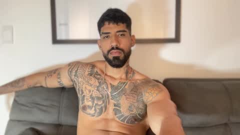 Snapshot of myke_esthetic chatting on 12/08/24, 02:18 Myke esthetic online show from 12/08/24, 02:18