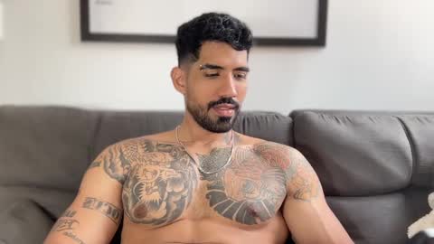 Snapshot of myke_esthetic chatting on 12/14/24, 05:47 Myke esthetic online show from 12/14/24, 05:47