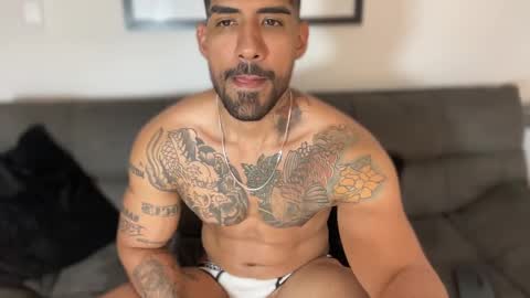 Snapshot of myke_esthetic chatting on 02/17/25, 02:31 Myke esthetic online show from 02/17/25, 02:31