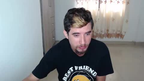 Snapshot of myke_xxx chatting on 12/20/24, 12:49 mike online show from 12/20/24, 12:49