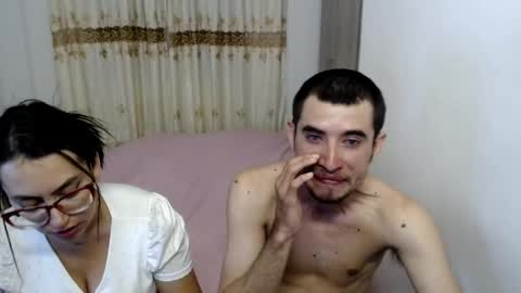 Snapshot of myke_xxx chatting on 02/03/25, 01:19 mike online show from 02/03/25, 01:19