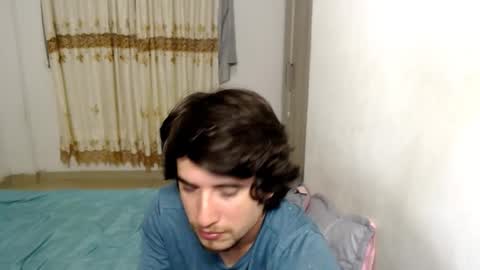 Snapshot of myke_xxx chatting on 11/24/25, 01:27 mike online show from 11/24/25, 01:27