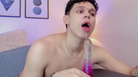Mykel   online show from 05/09/26, 01:33