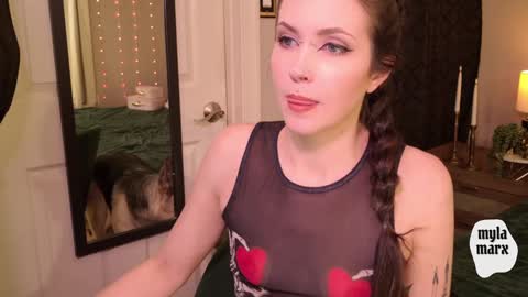 Snapshot of myla_marx chatting on 12/27/24, 08:35 Myla Marx online show from 12/27/24, 08:35