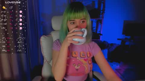 MylaFlores online show from 01/16/26, 03:21