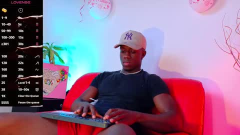 Mylo Wallace  online show from 02/22/25, 03:34