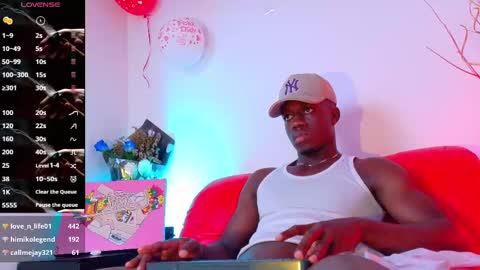 Mylo Wallace  online show from 03/06/25, 03:13